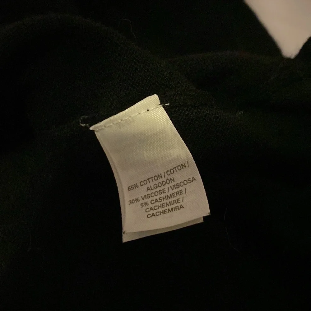 Victoria Secret Black Vneck Sweater Size Medium VGUC - Picture 4 of 8